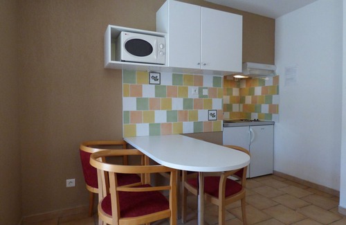 Avignon Hotel | AppartHotel Festival Sud Suites - Gare TGV
