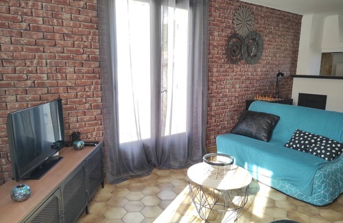 Cabasse Apartment | Appartment in Villa on the first floor