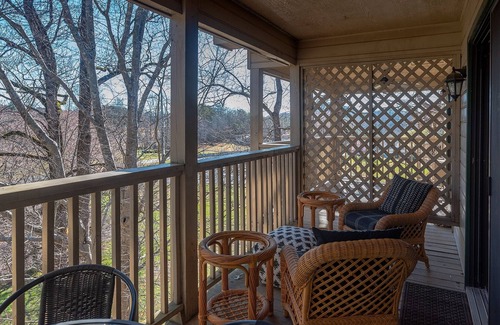 Lake Lure House | Apple Valley 59 at Rumbling Bald