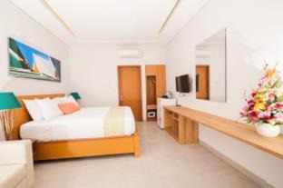 Sunset Road Resort | Apple Villa & Suite Seminyak