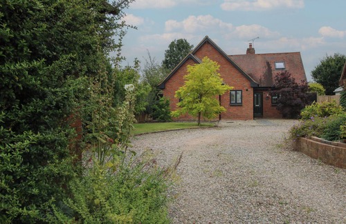 Pembridge Cottage | APPLECROFT, pet friendly, character holiday cottage in Pembridge
