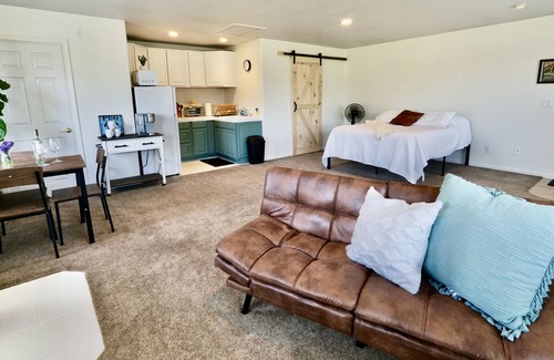 Applegate Apartment | Applegate getaway