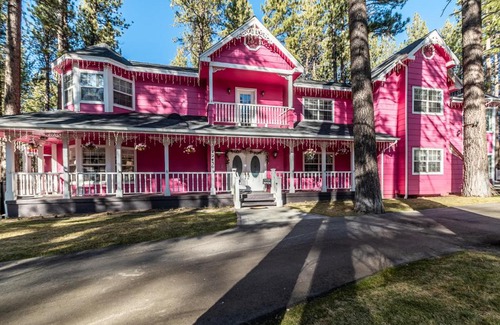 Big Bear Lake Bed & Breakfast | Apples Bed and Breakfast Inn