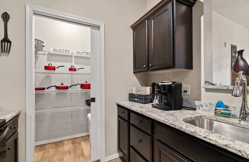 Appleton Apartment | Appleton Green Bay Packers 25 mins 2 bd/2.5 ba