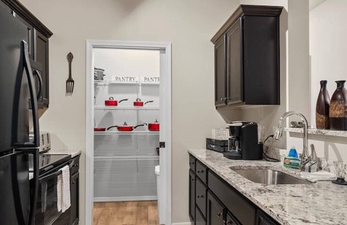 Appleton Apartment | Appleton Green Bay Packers 25 mins 2 bd/2.5 ba