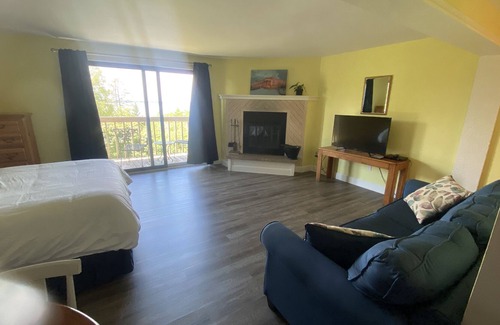 Mackinac Island Condo | Applewood 102 Beautiful Sunset Views Studio Condo with Full Kitchen!
