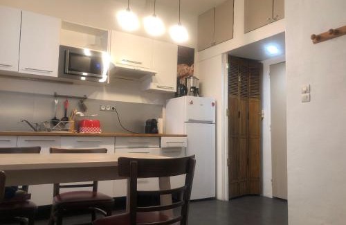 Noailles Apartment | Appt 2 chambres au centre ville 3è