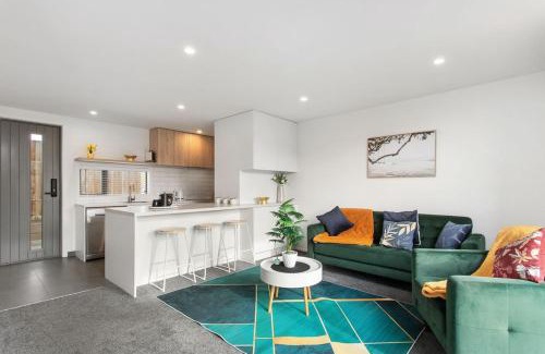 Linwood Apartment | Appt 2 on Armagh 2Bdrm 2 Bthrm Free Park