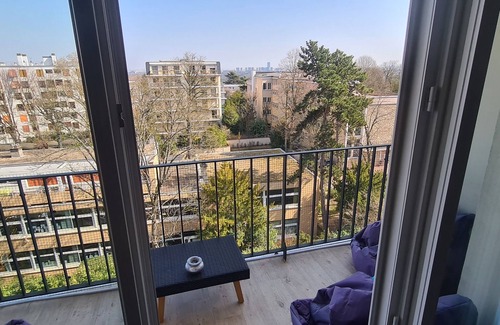 Saint-Cloud Apartment | Appt St Cloud near Paris, Versailles and Golf. Free parking