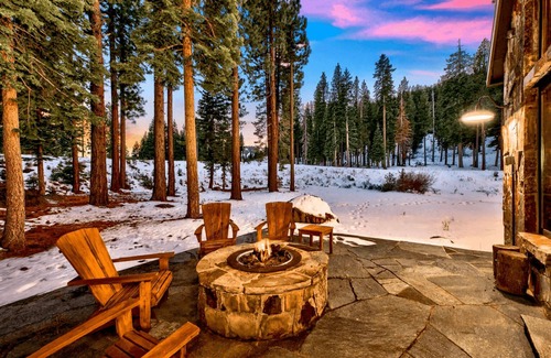 Truckee House | Après Ski-in/Ski-Out Estate @Northstar: 10,600sf, 10 Bedroom/11.5 Bathroom, Game Room, Hot Tub