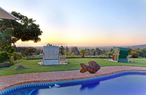 Helderberg Rural House | Apricot Gardens Guesthouse