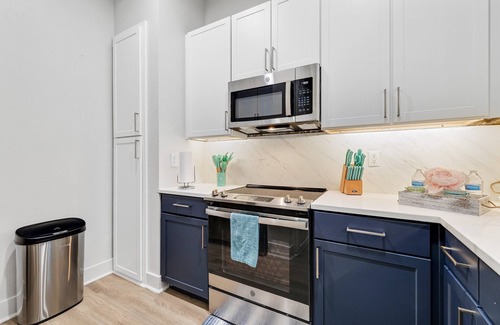Deep Ellum Apartment | April Retreat: Cozy 1BR in Dallas, Perfect Location