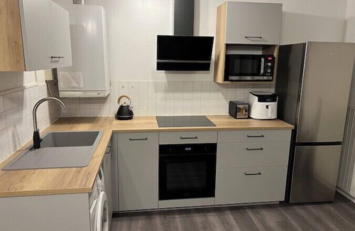 La Madeleine-Bellevue Apartment | Apt 1 bedroom 10 min from the historic center