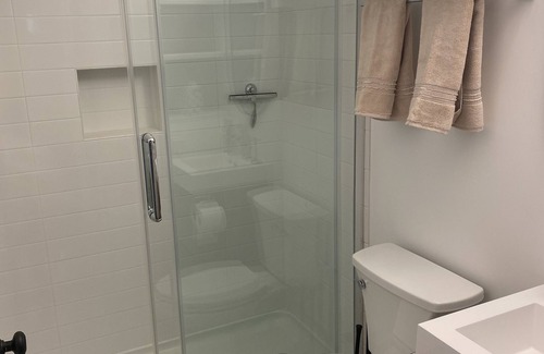 Carpinteria Apartment | Apt 13: Unique unit steps to the beach, minimum 31 day rent