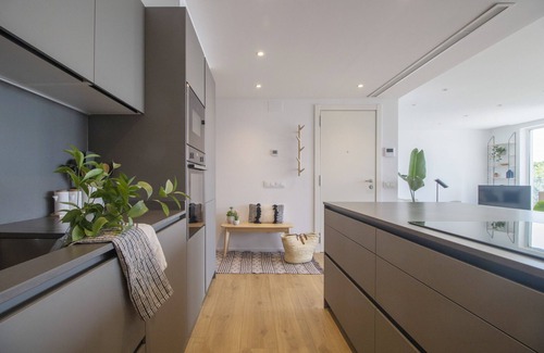 Calella Apartment | Apt. 1st line of the sea, spectacular views 6 pax, wifi and air conditioning. Vivalidays Apartour.