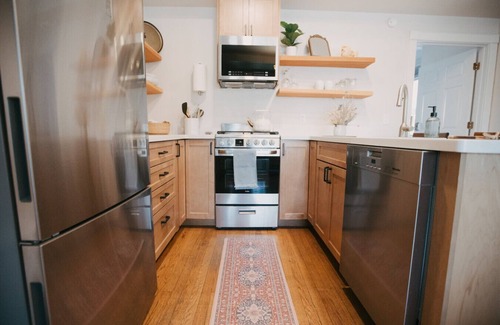 Heart of Missoula Apartment | Apt. #3 · Goldsmith's River Front Inn - Blackfoot Apartment
