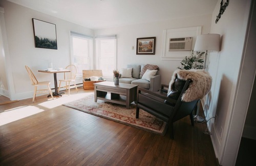 Heart of Missoula Apartment | Apt. # 4 - Goldsmith's River Front Inn - Flathead Apartment