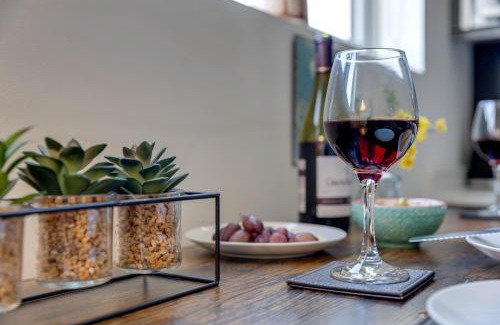 Scarborough Apartment | Apt 4 North Marine Villa