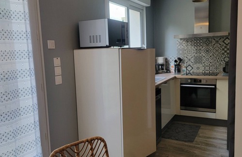 Royan Apartment | Apt 4 pers, classified 3*, 3 min walk to the market and 10 min to the beach