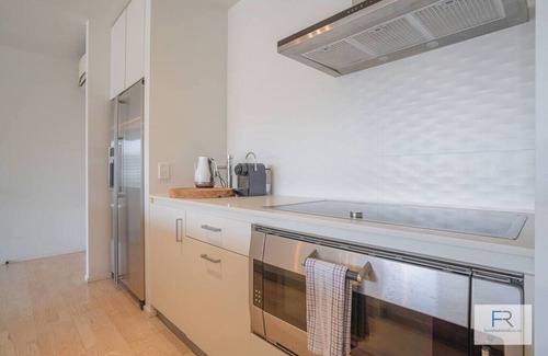 Freemans Bay Apartment | Apt 606, 28 College Hill Rd, Freemans Bay