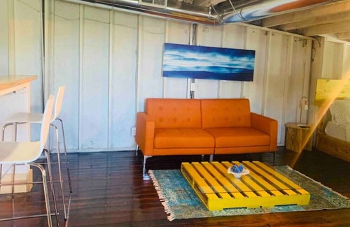 CUF Apartment | Apt #8 · Vintage Attic Loft studio near Otr/Uc