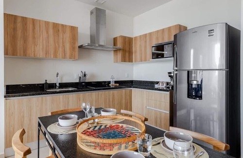 Downtown Cancun Apartment | Apt 903 with stunning Lagoon view w/pool and gym
