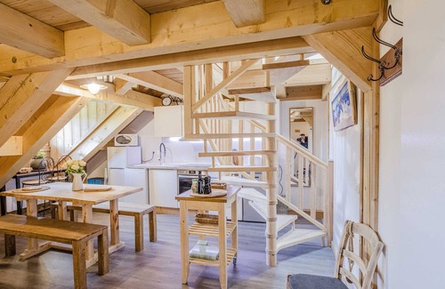 Les Alberts Apartment | Apt Amelie - new 2 bed duplex Les Alberts (Montgenevre)