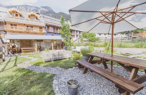 Les Alberts Apartment | Apt Amelie - new 2 bed duplex Les Alberts (Montgenevre)