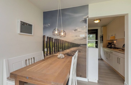 Vlissingen Apartment | Apt - Burg. van Woelderenlaan 100-4 | Vl