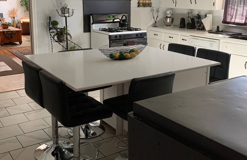Sapulpa Apartment | Apt C Serenity in Sapulpa 15 minutes to Tulsa