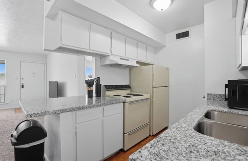 Southwood Valley Apartment | Apt. In college station TX. Mins to major hospitals and A&M U