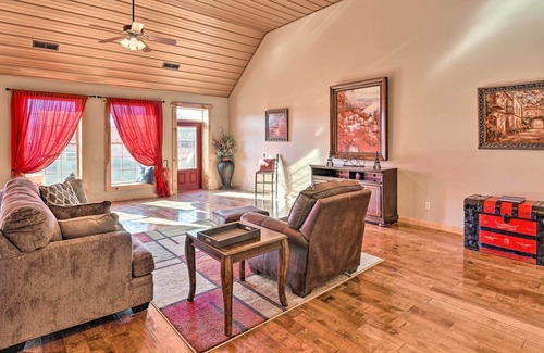 Celina Apartment | Apt in Dtwn Celina: 4 Mi to Dale Hollow Lake!