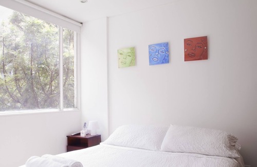 El Palomar Apartment | Apt in Rosales area, Bogotá