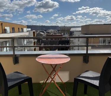 Centre Ville Rive Gauche Apartment | Apt Neuf Centre Saint-sever