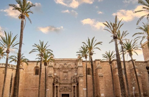 Almeria Centro Apartment | Apt. p/4 in the center of Almería (views Alcazaba)