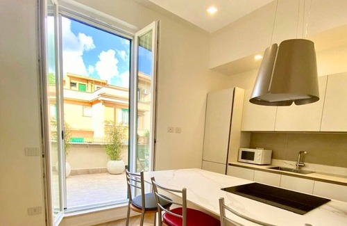Vatican Apartment | Apt with terrace, spacious and modern near the Vatican │ Casa Vacanze Romane