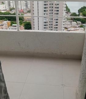 Torices Apartment | APTO A 5 MIN CAMINANDO PLAYAS DE MARBELLA y A 20 MIN DE MURALLAS