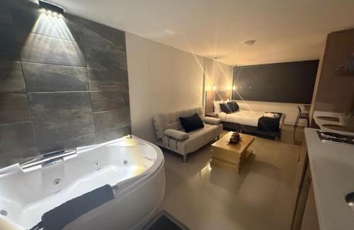 El Nogal Apartment | Apto con Jacuzzi Privado y Cama Doble