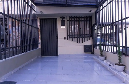 Buenos Aires Apartment | Apto. con vista boscosa/parking