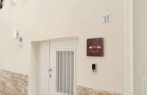 Adelfia Apartment | [ApuliaLux] ACA Luxury Suite with Jacuzzi