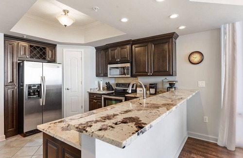 Gulfport Condo | "Aqua Blue" Condo on the beach is waiting on you withnbreathtaking balcony views