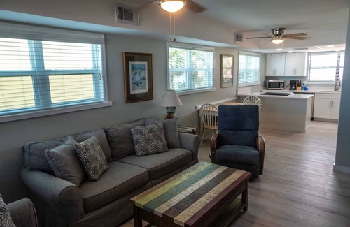 Cape San Blas House | Aqua Essence Triplex - Unit 1 - Gulf Front, Pet Friendly