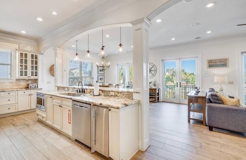 Frangista Beach House | Aqua Grande*HUGE Pool*Spa*Beach*Game Room*GolfCart*Beach Gear*Steps to Beach