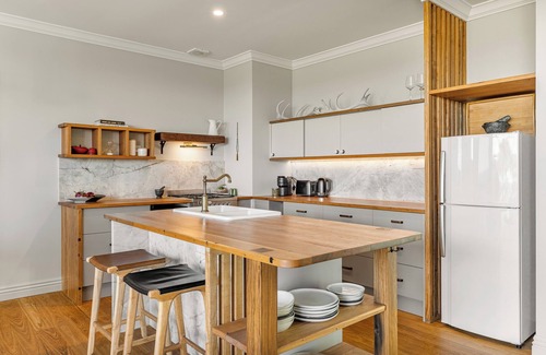 Wombarra House | 'Aqua Inala' - steps from Wombarra Beach and Rockpool