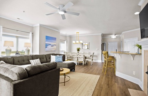 Cornelius Condo | Aqua Vista by SoCharm | Waterfront Condo