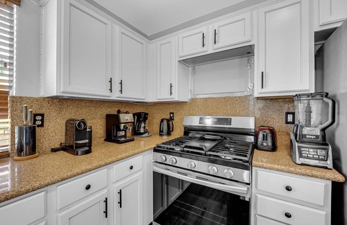 Spring Valley House | AQUA ZEN HOUSE with POOL and SAUNA