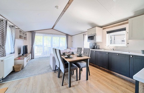 Great Billing Cottage | AQUADROME ABODE - BILLING AQUADROME in Billing Aquadrome Holiday Park