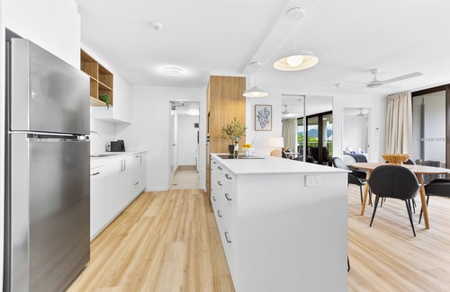 Cairns Central Business District Apartment | Aquarius Esplanade Retreat