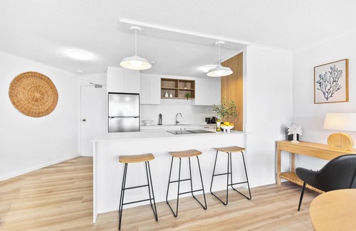 Cairns Central Business District Apartment | Aquarius Esplanade Retreat