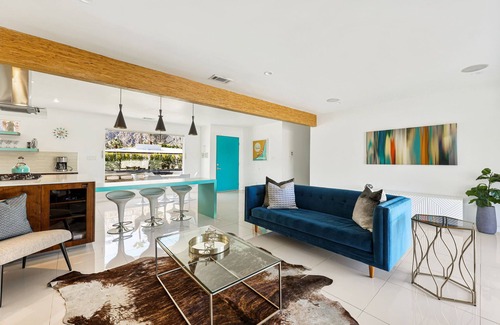 Tahquitz River Estates House | Aquatini Mid-Century Modern Luxury Retreat - Last Minute Specials!